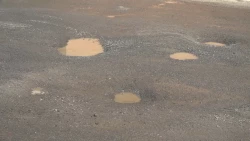 Denuncian gran cantidad de baches en la calle Luis Zuñiga de Mazatlán
