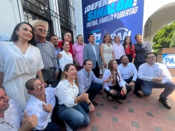 Convoca el PAN a la oposición construir un frente común
