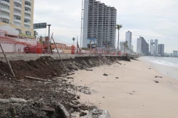 Arreglar el socavón del malecón de Mazatlán costará 8.7 mdp