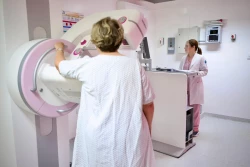 Piden a mujeres aprovechen revisiones gratuitas