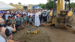 FODEN y Grupo Petroil ponen la primer piedra de Complejo Deportivo “El Nido”