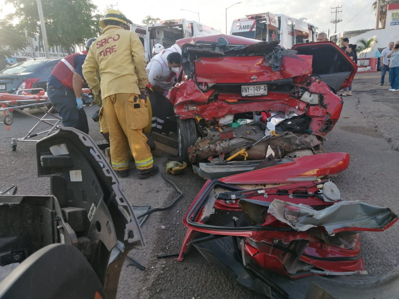 Accidente de transito al sur de Culiacán deja cinco heridos | Seguridad |  Noticias | TVP 